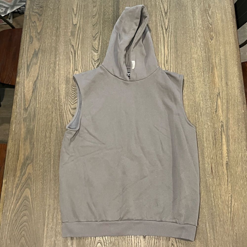 Boohoo Man Gray Sleeveless Pullover Hoodie Size M